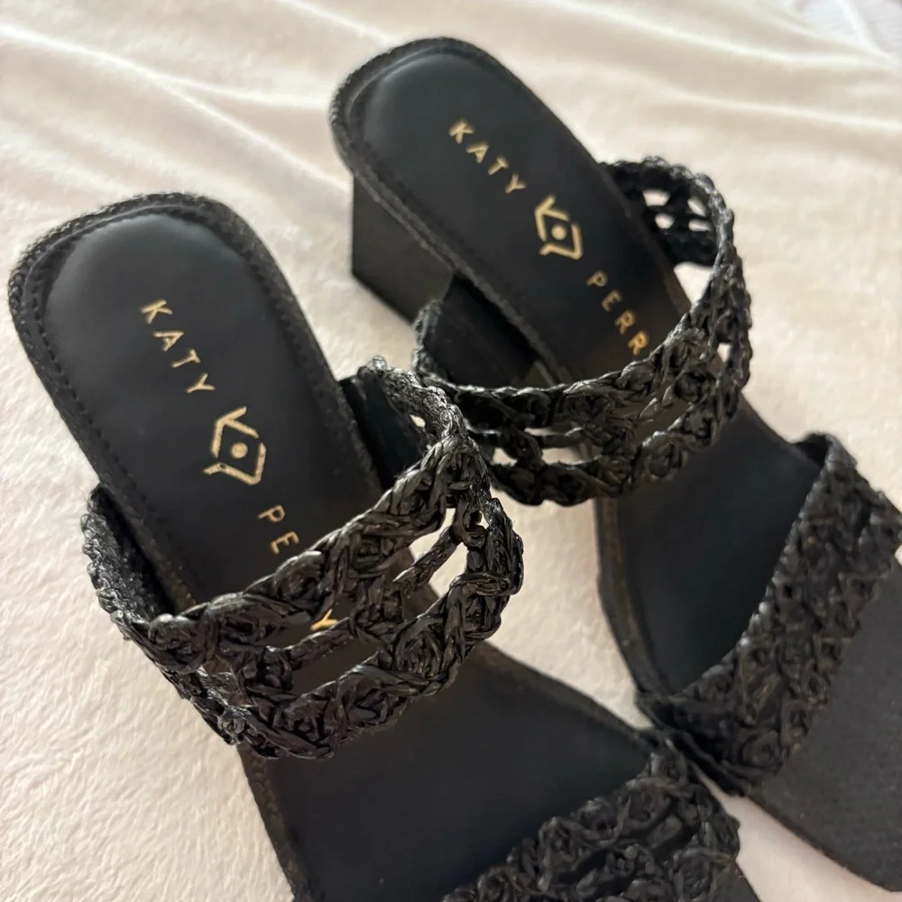 Katy Perry Collections‎ Black Woven Wedges